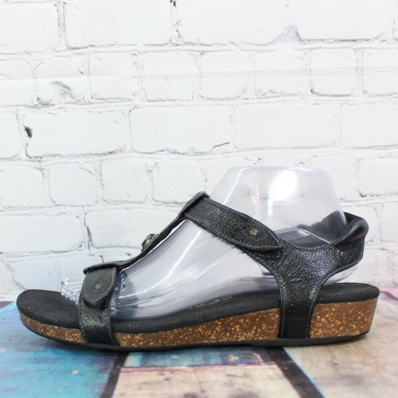 Aetrex Shoes - AETREX Lori Adjustable Quarter Strap Sandals Size